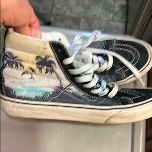 RARE Vans Retro ‘80s Palm Tree Dolphins High-Top Sneakers Sz 8